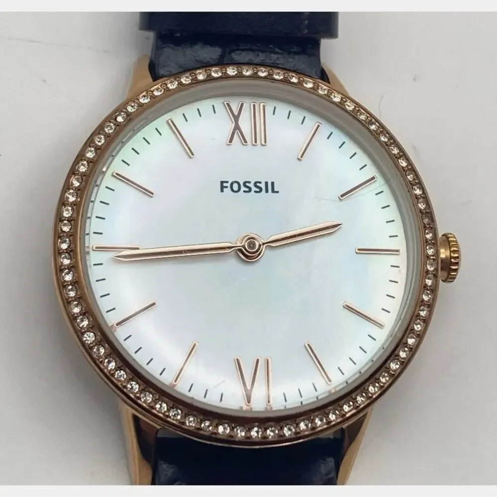 Fossil Rose Gold MOP Dial Womens Watch 30mm - Fresh Battery - Adjustable WR 3ATM - Picture 3 of 12